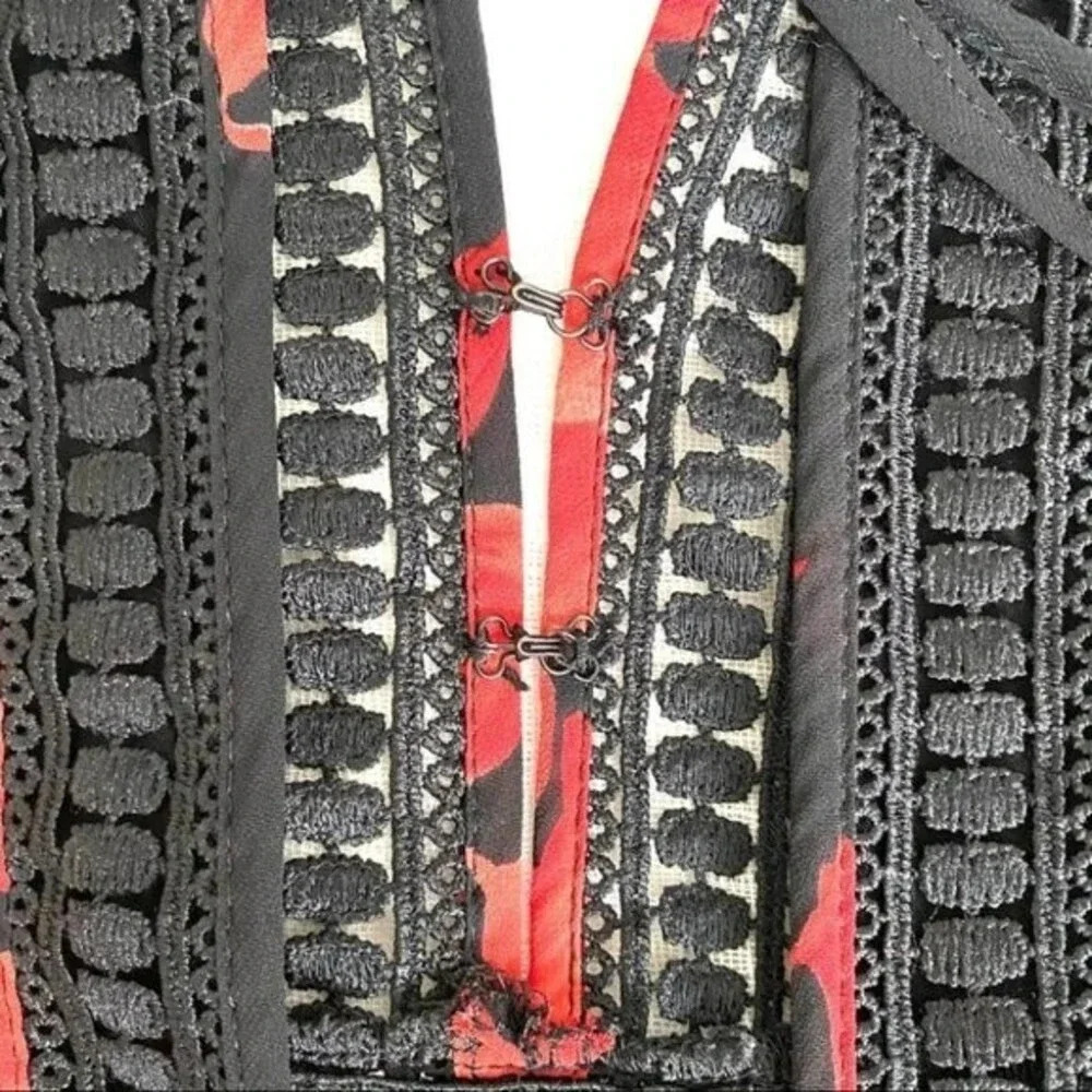 Lulu’s Feel the Love Black & Red Floral Print Bell Sleeve Size S - Picture 15 of 16